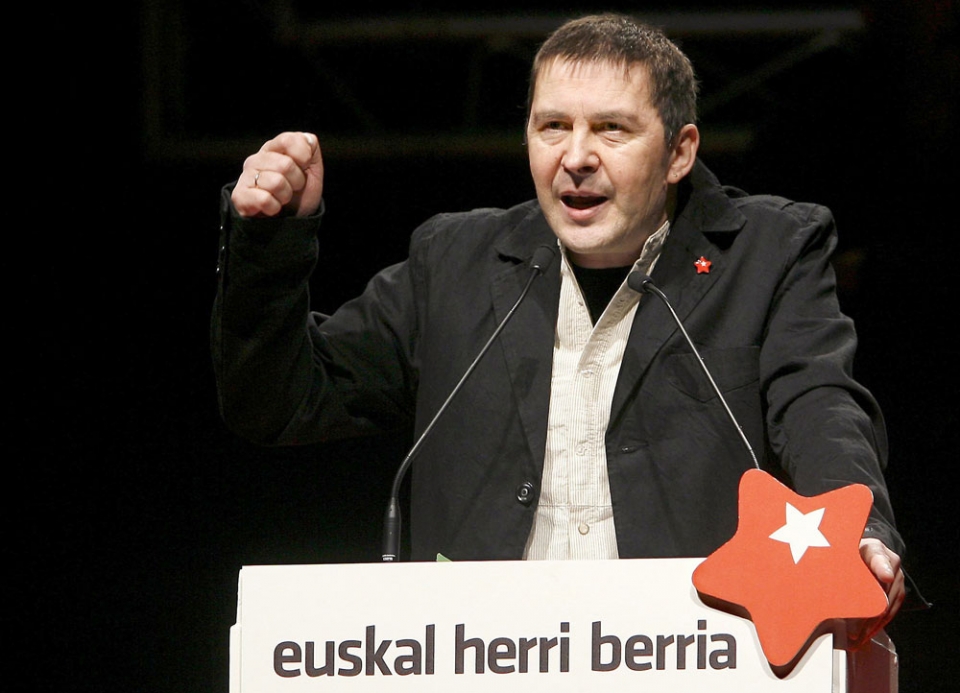 Arnado Otegi durante un acto político (Foto archivo)