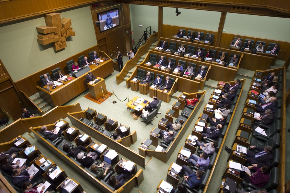 El Gobierno Vasco busca apoyo parlamentario para el Instituto de la Memoria