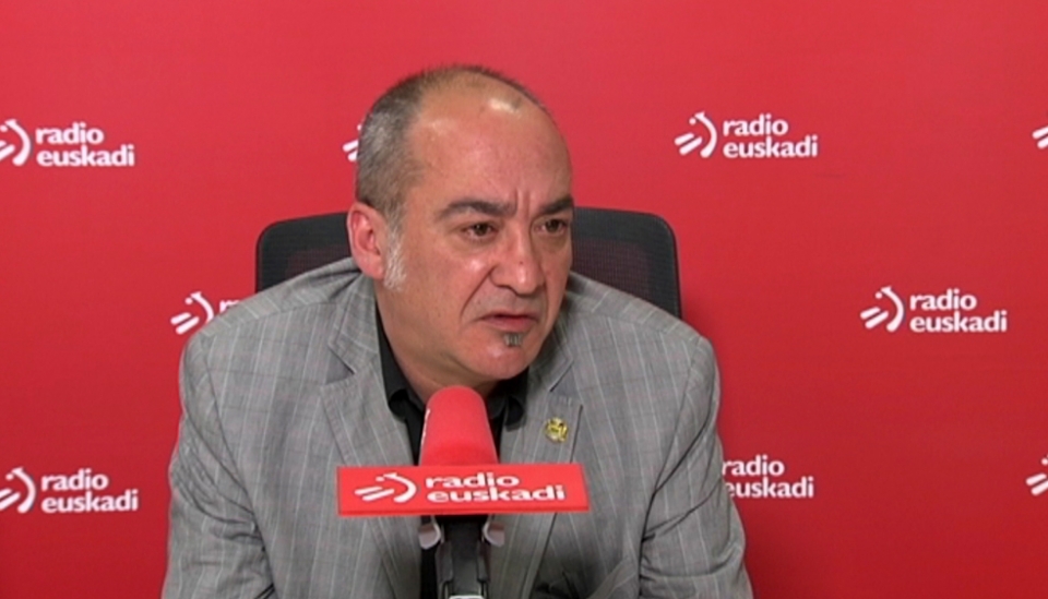 Martin Garitano Gipuzkoako ahaldun nagusia, Radio Euskadin elkarrizketatu dute. Argazkia: EITB