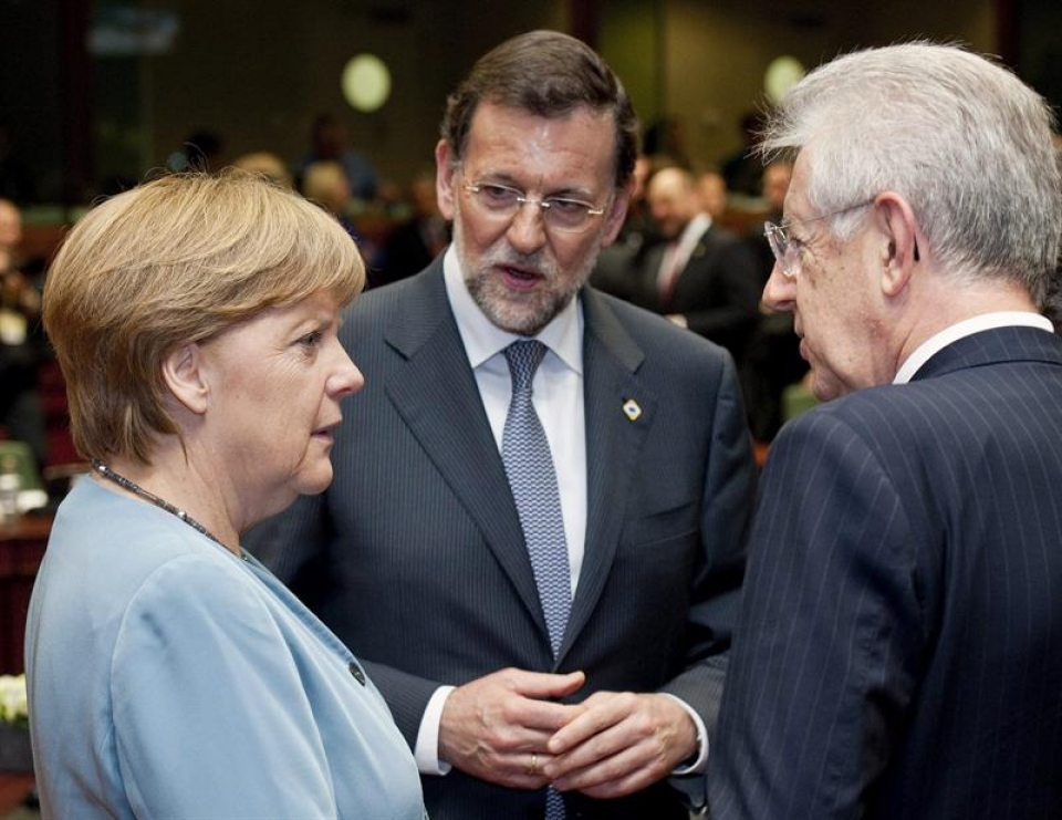 Mariano Rajoy y Angela Merkel en la última Cumbre Europea. Foto: EFE