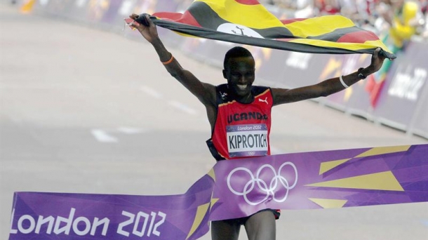El atleta ugandés Stephen Kiprotich. EFE