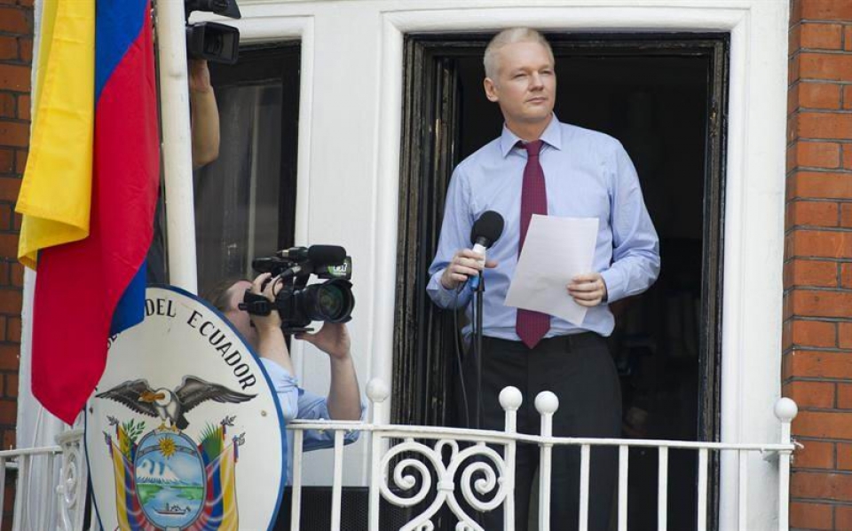 Assange | Assange pide a Obama que 'acabe con la caza de brujas'