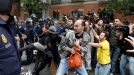 Heurts entre indignés et policiers à Madrid