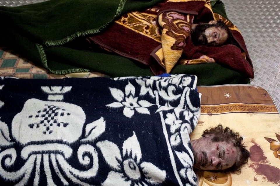 El cadáver de Gadafi será enterrado un lugar secreto del desierto. Foto: EFE