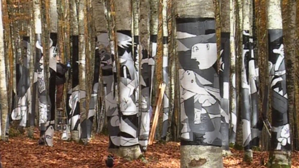Un "Guernica" dans la forêt de Zilbeti