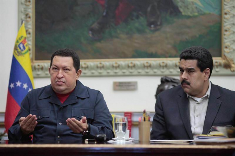 El presidente de Venezuela, Hugo Chávez, con el vicepresidente Nicolas Maduro. Foto: EFE
