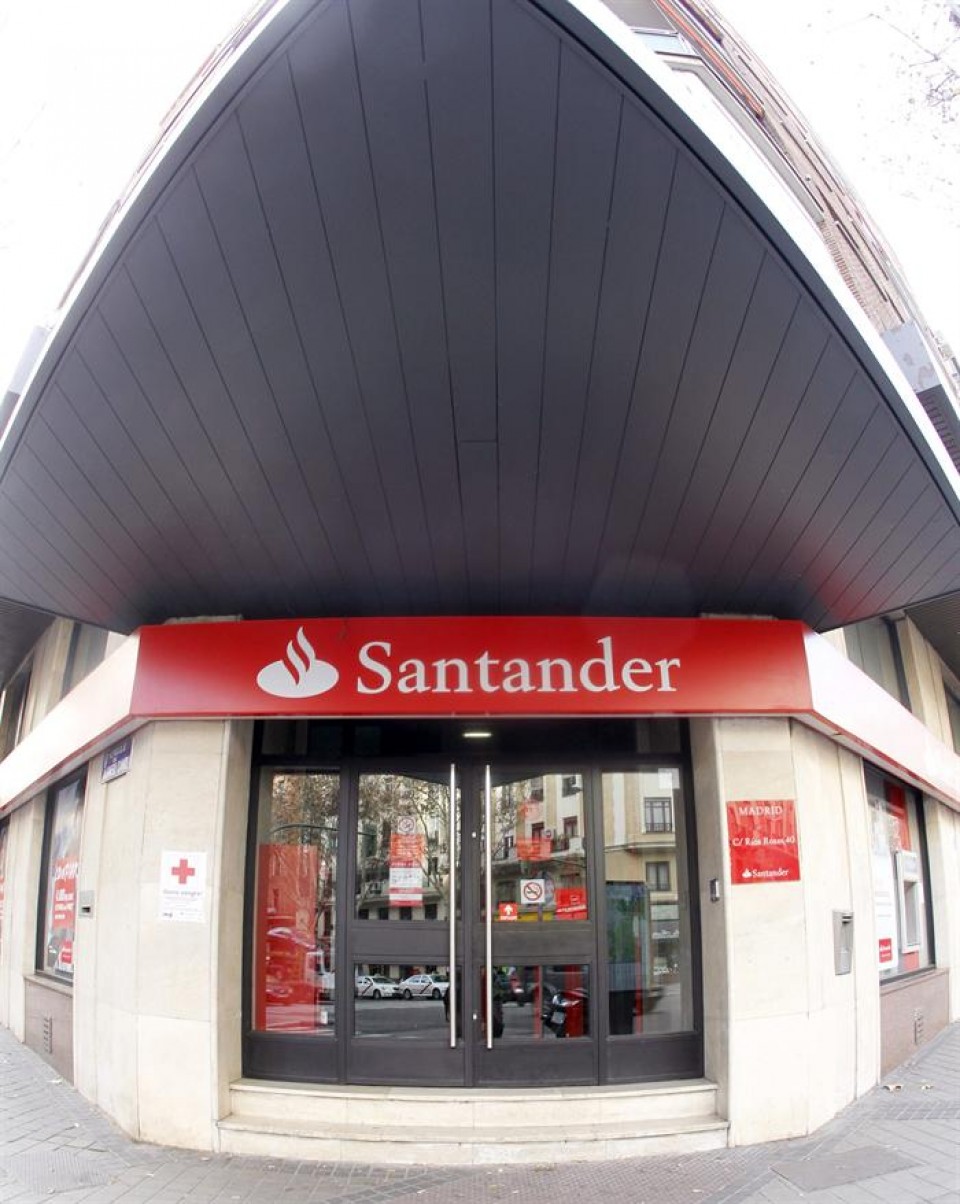 5.966 milioi euro irabazi zituen Banco Santanderrek 2015ean