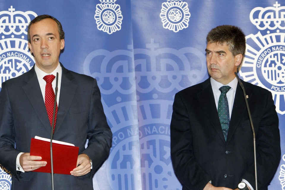 El secretario de Estado de Seguridad, Francisco Martínez, el primero por la izquierda. Foto: EFE