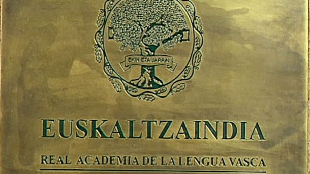Euskaltzaindia, Premio Ciudadano Europeo 2013
