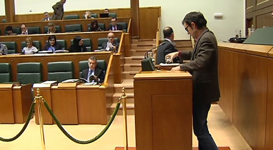 El Parlamento Vasco solicita la derogación de la 'doctrina Parot'. EiTB