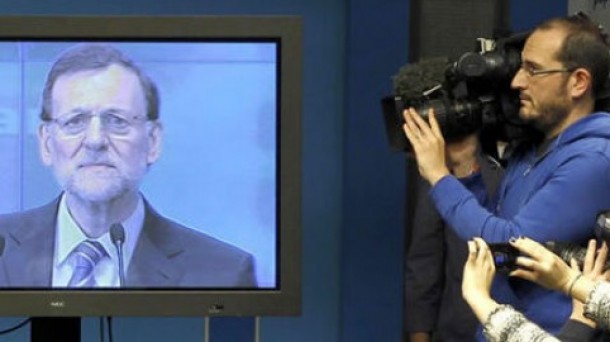 Rajoy-k epailearen aurrean deklaratuko du, baina begiak itxita.