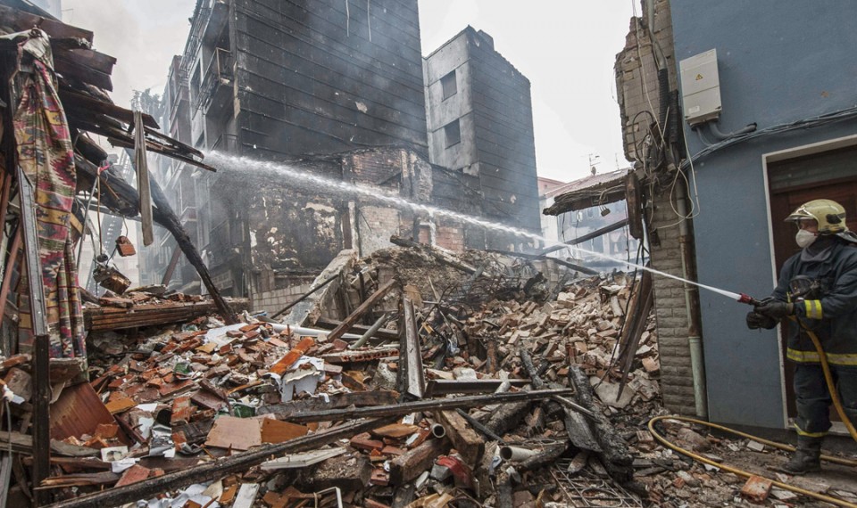 Incendio ocurrido en Bermeo el 11 de abril de 2013. Foto: EFE