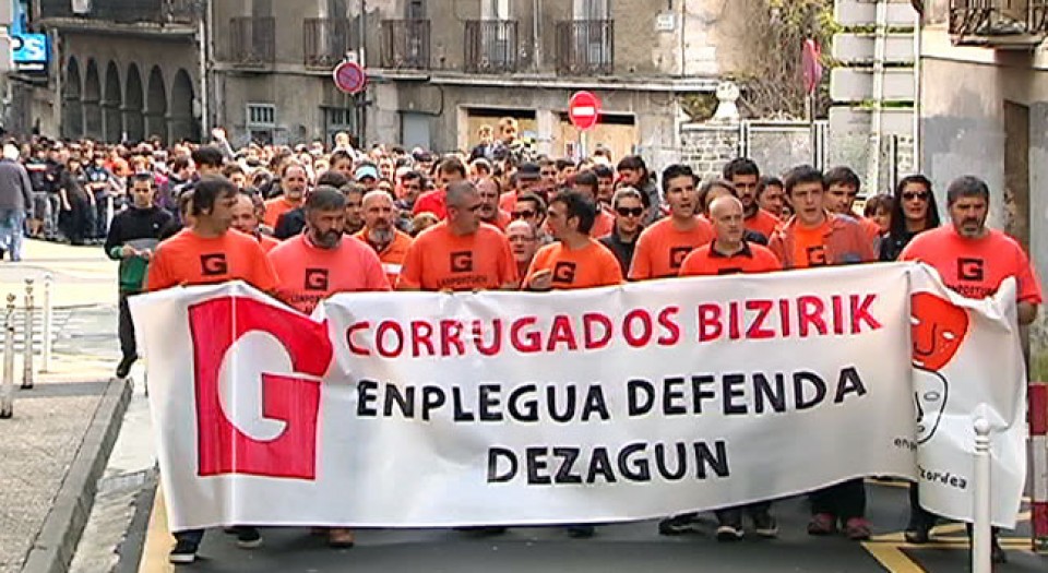 Protesta de los trabajadores de Corrugados Azpeitia EiTB