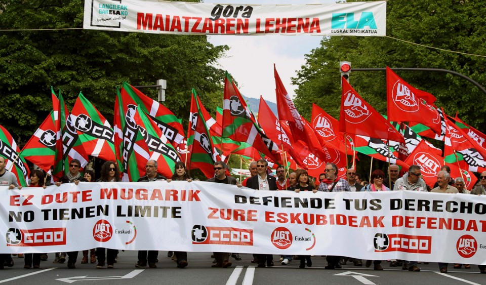 Una protesta de CCOO y UGT en Euskadi. EiTB