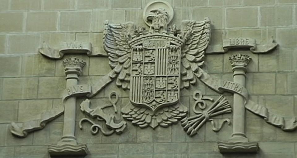 Un símbolo franquista en un edificio. EiTB