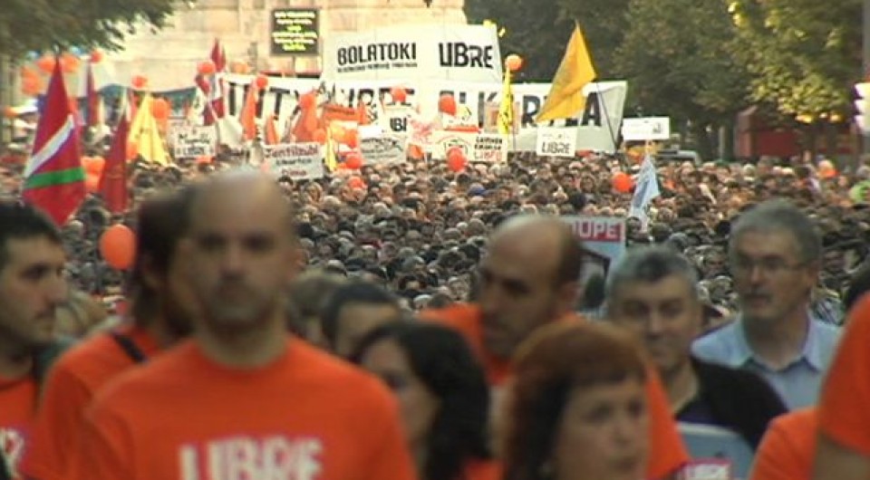 Manifestación contra los macrojuicios políticos en Bilbao. Foto: EFE