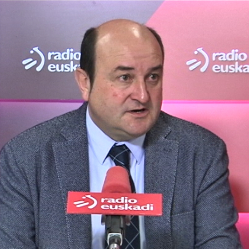El presidente del PNV, Andoni Ortuzar, en Radio Euskadi. Foto: EiTB