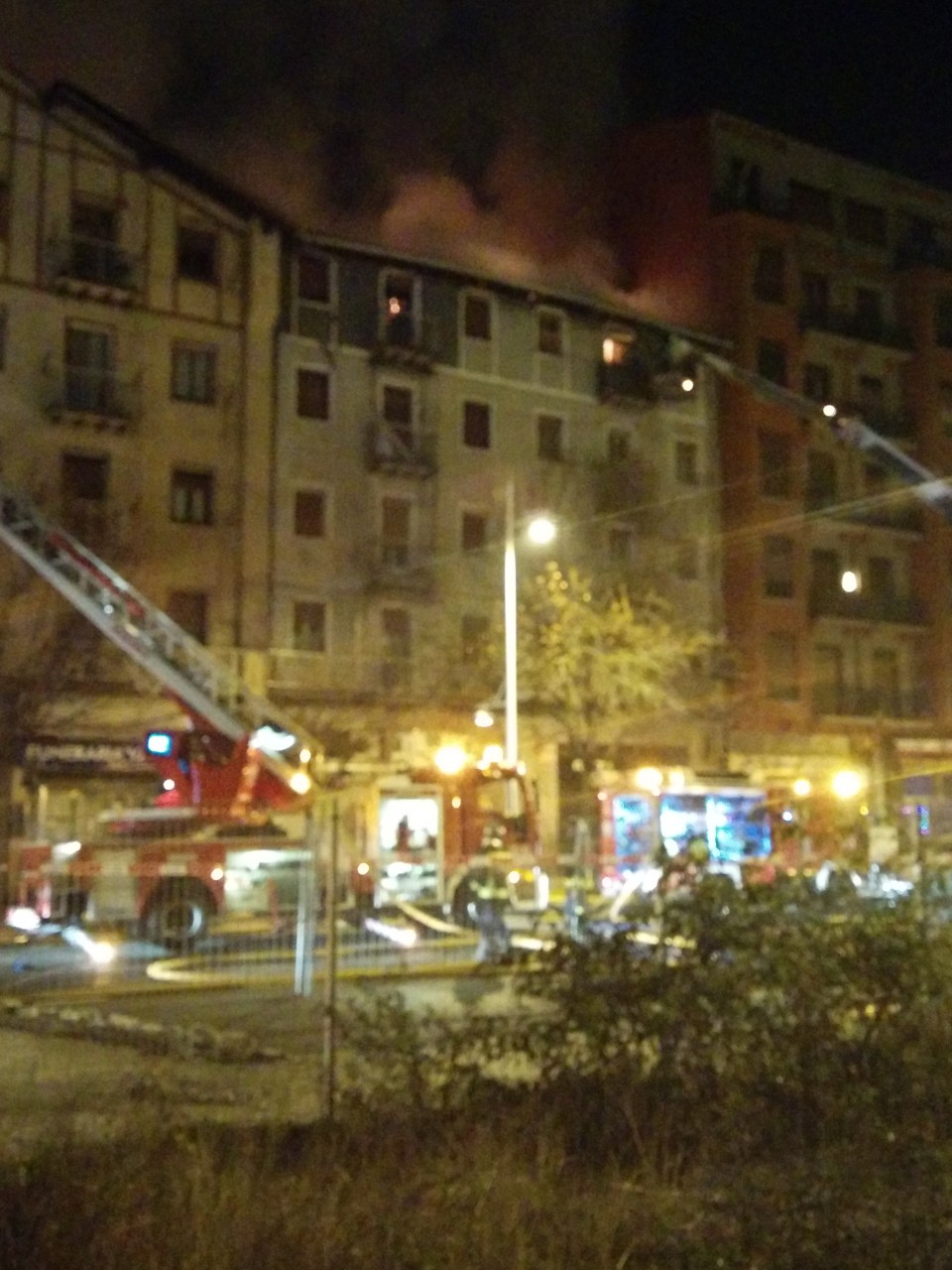 Un incendio en Pasaia deja a 40 familias fuera de sus hogares