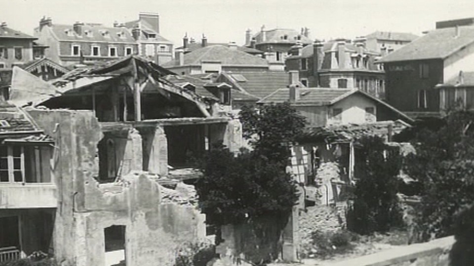 Biarritz, tras el bombardeo.