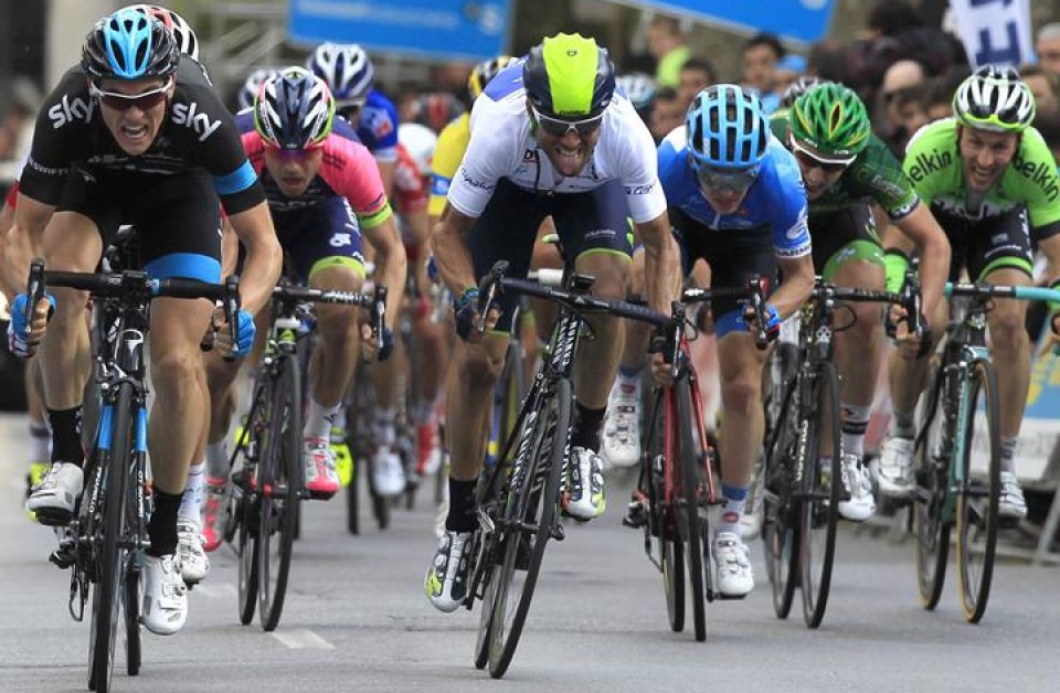 Sprint en la Vuelta del año pasado. Foto: EFE