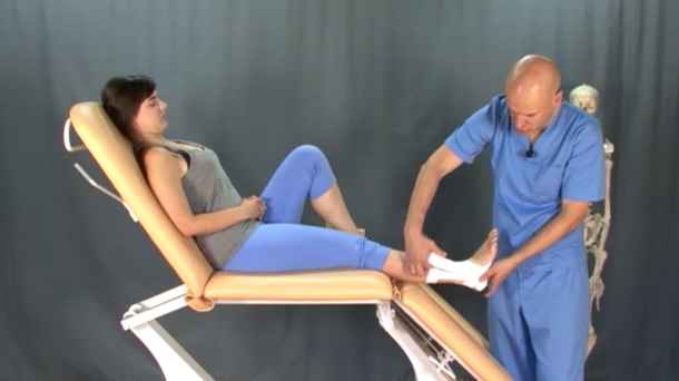 Aristegi: 'Ez dut uste fisioterapeutek errezetarik eman behar dugunik'