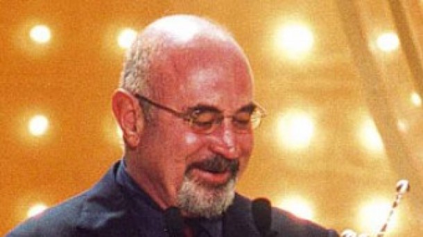 Bob Hoskinsek Donostia Saria jaso zuen 2002an. Argazkia: Zinemaldia
