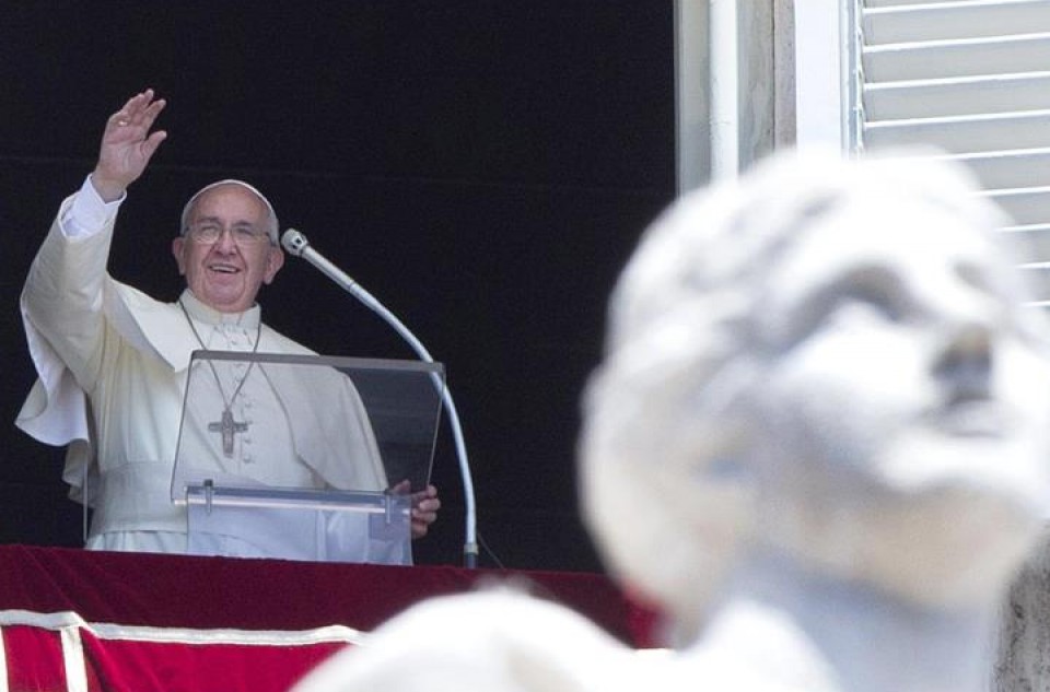 El papa Francisco, durante la homilía del domingo. Foto: EFE