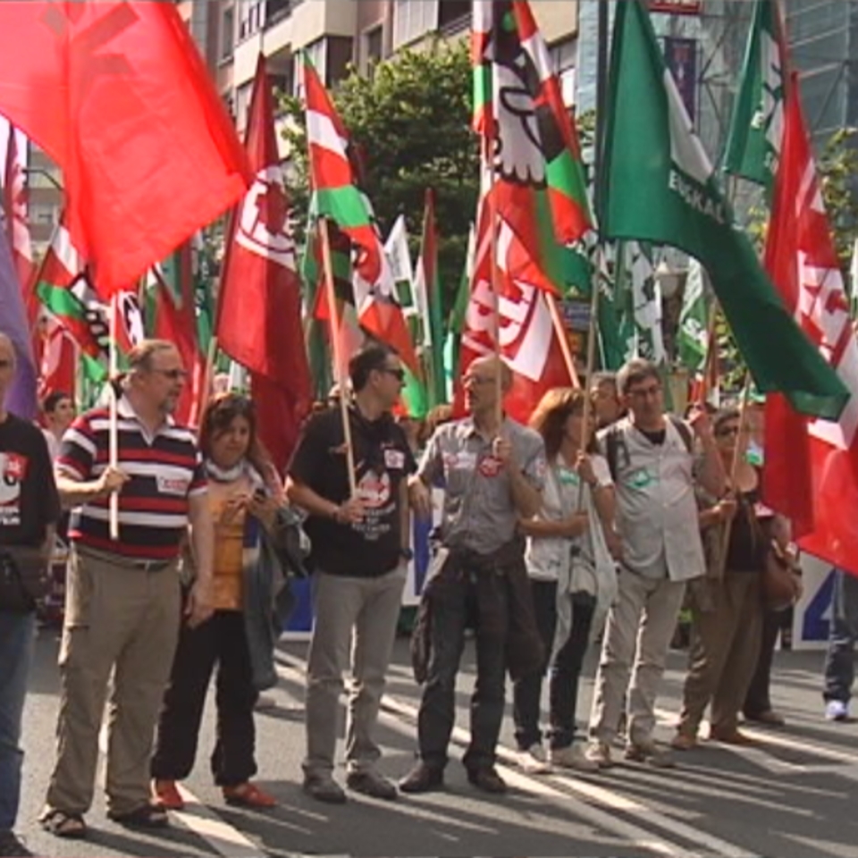 Sindicatos de Osakidetza se manifiestan en Bilbao contra los recortes