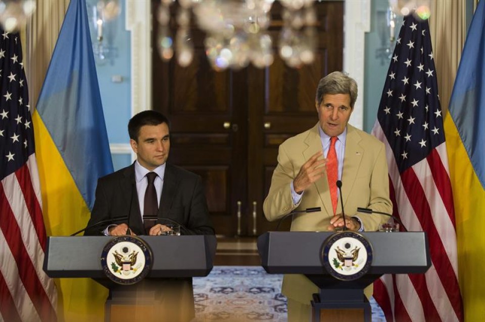 El secretario de Estado estadounidense, junto al ministro ucraniano de Asuntos Exteriores. EFE