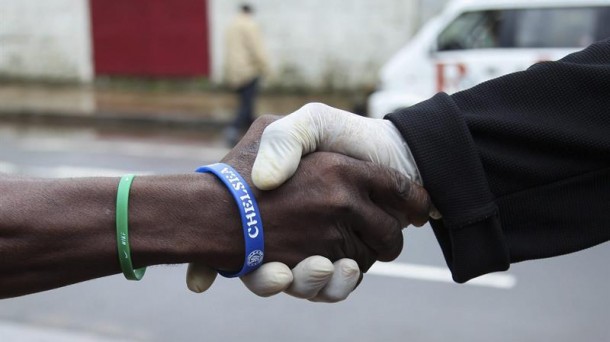 Dr. Echevarría: ''Cada hora hay 5 contagios de ébola en Sierra Leona''