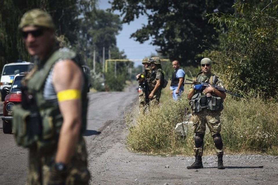 Soldados ucranianos del batallón especial 'Donbass' cerca de Donetsk. Foto: EFE