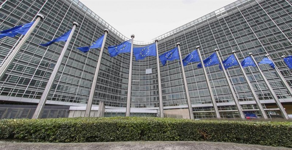 Los países de la UE dan su apoyo 'unánime' a Francia ante los ataques
