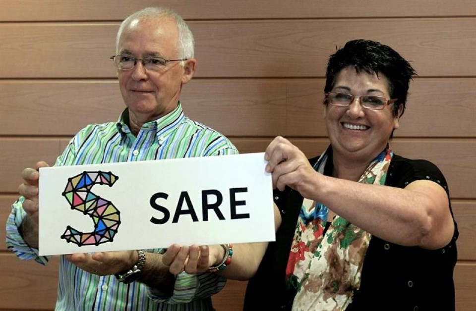 Los portavoces de Sare Joseba Azkarraga y Asun Landa en Bilbao. Foto: EFE