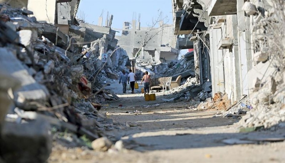 Hainbat auzo erabat suntsituta geratu dira Gazan. EFE