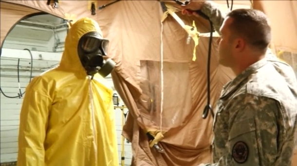 Las claves del ébola: entrevista con el microbiólogo Guillermo Quindós