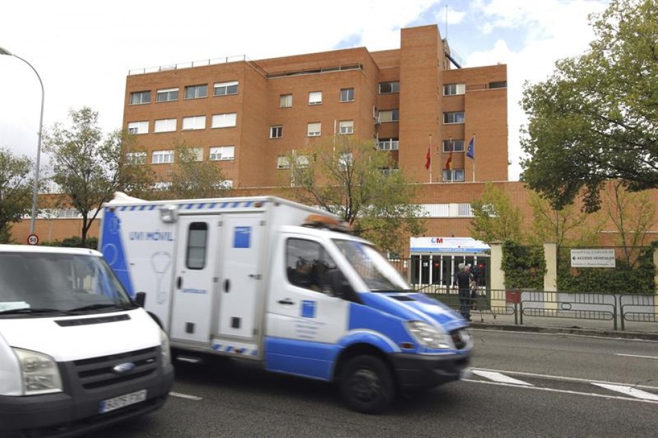 El Hospital Carlos III de Madrid, donde permanece ingresada Teresa Romero. EFE