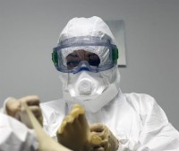 Ebola kasuetarako erreferentziazko zentro izango da Donostia Ospitalea