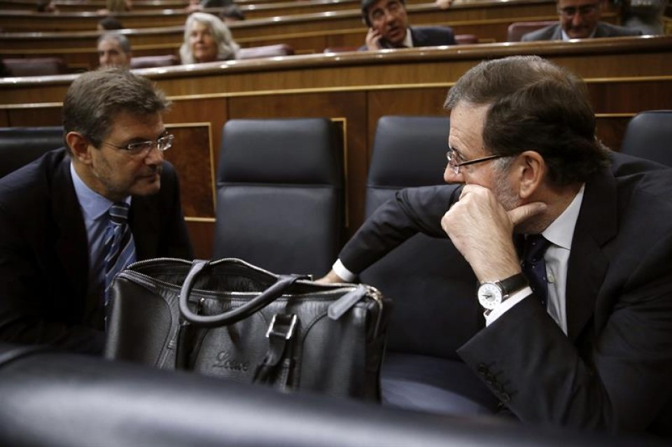 Catalá conversa con Rajoy, en una imagen reciente. Foto: EFE
