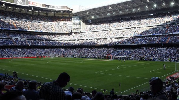 Imagen de archivo del Santiago Bernabéu. Foto: EFE
