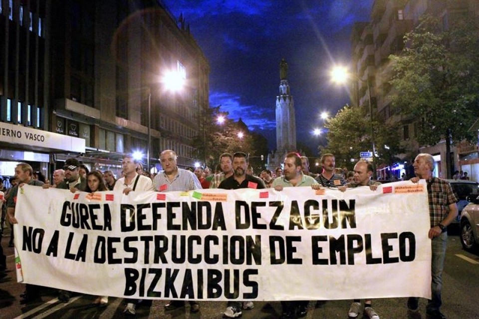 Manifestación de los trabajadores de Bizkaibus en Bilbao.