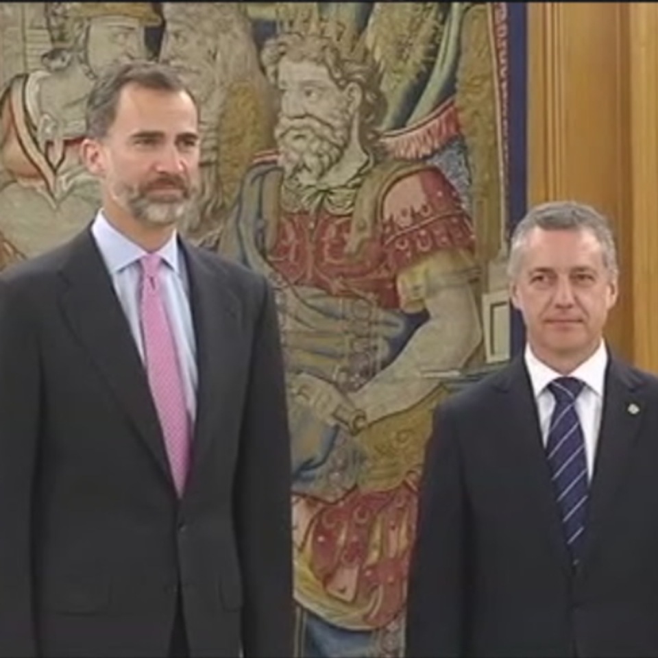 El rey de España, Felipe VI, con el lehendakari.