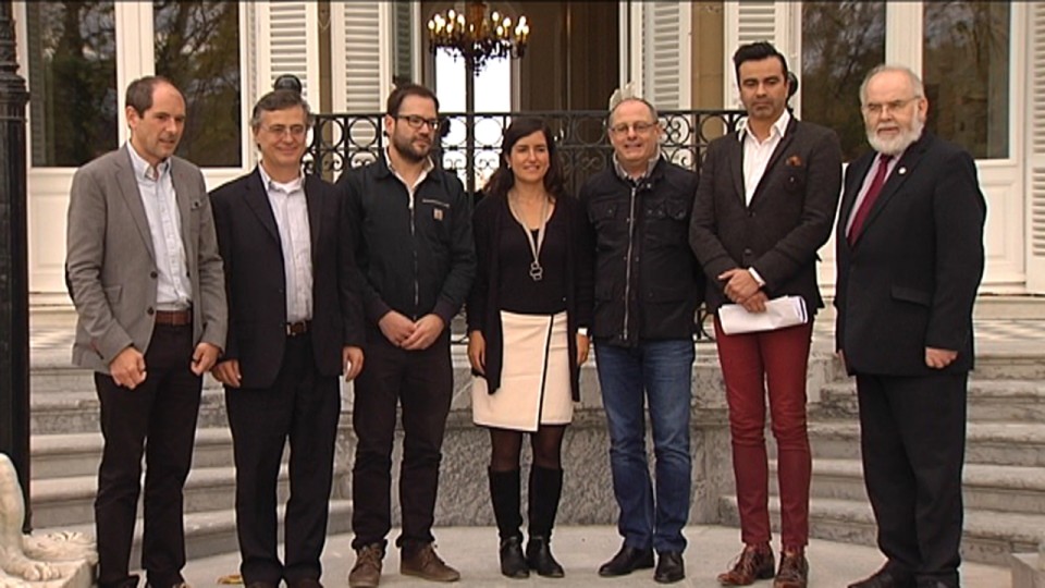Acto en Donostia-San Sebastián a favor del proceso de paz de Colombia. EiTB