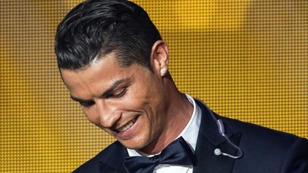 Ronaldo, con el balón de oro. EFE