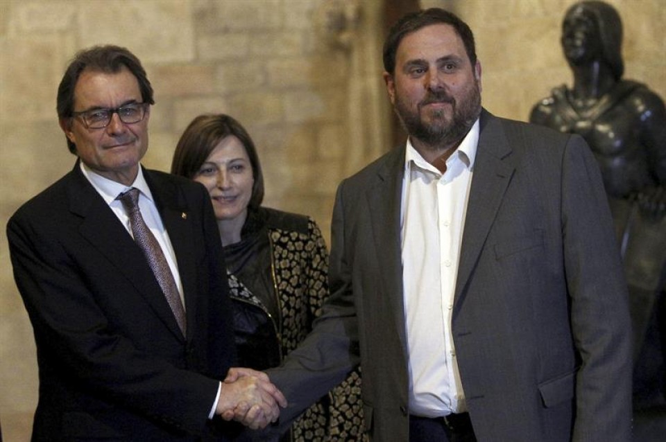 Artur Mas presidentea, Carme Forcadell (ANC) eta Oriol Junqueras (ERC). EFE