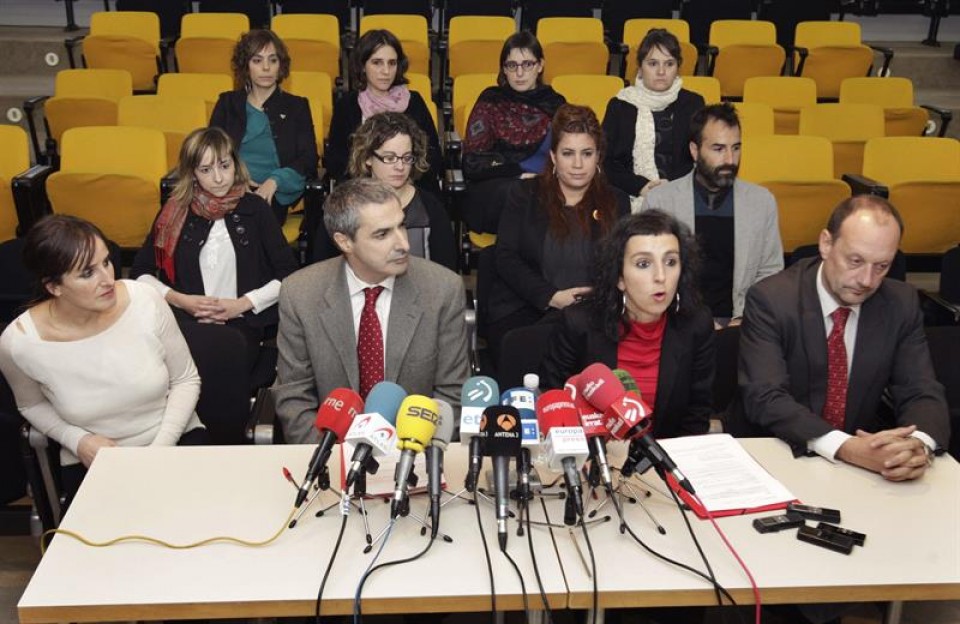 Los 12 abogados detenidos: 'Los presos no se van a quedar sin defensa'