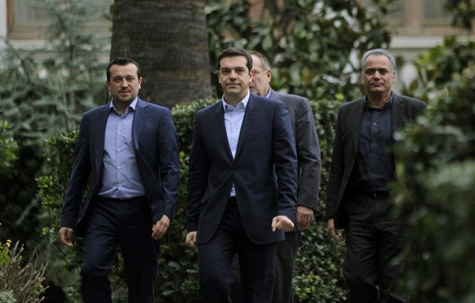 Emakumerik gabeko Gobernua osatu du Alexis Tsiprasek
