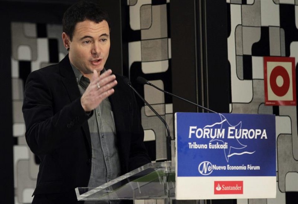El presidente de Sortu, Hasier Arraiz durante su conferencia en "Fórum Europa". Foto: EFE