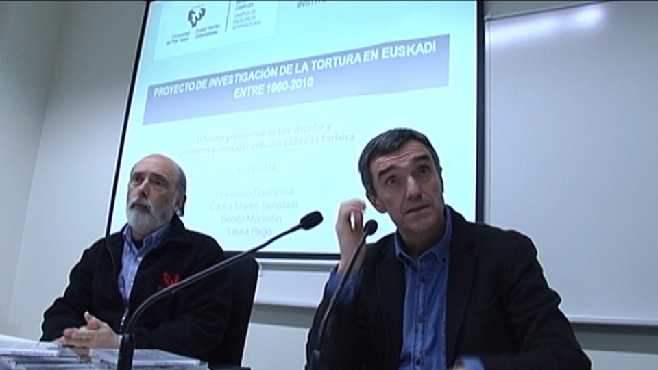Paco Etxebarria y Jonan Fernández, hoy, en Donostia. 