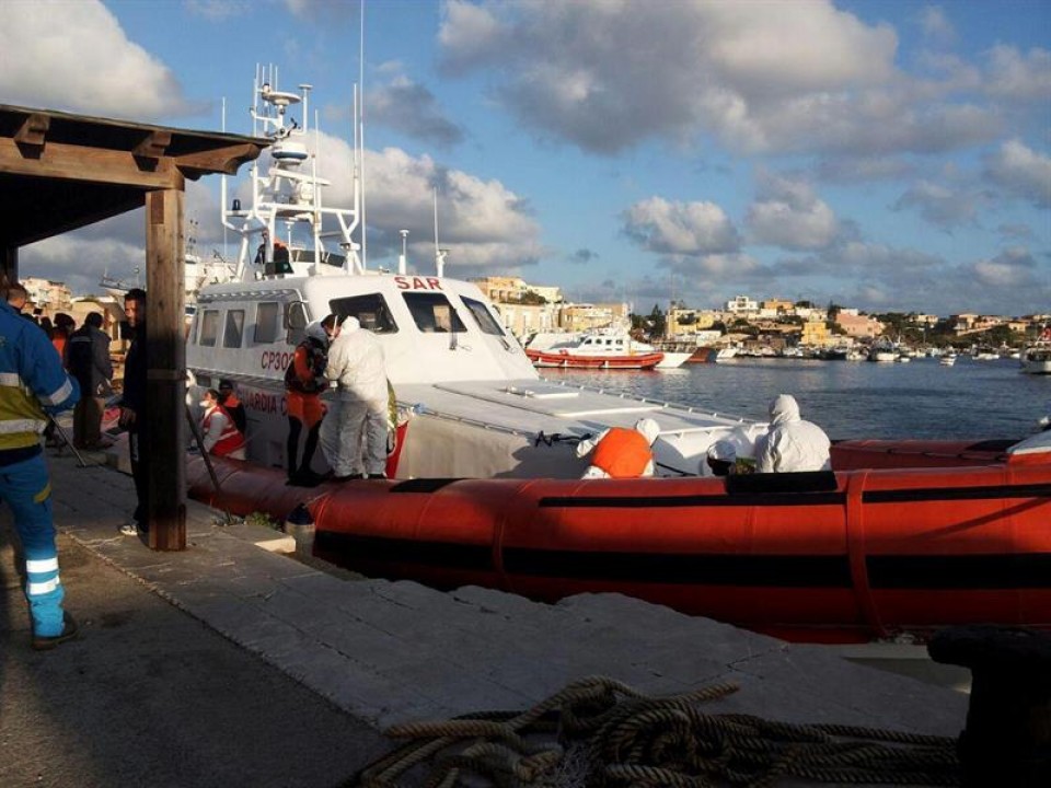 Tres barcas salieron de las costas de Libia el sábado y naufragaron el lunes. EFE