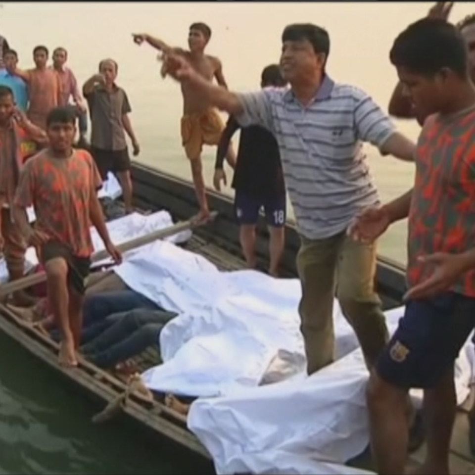 Al menos 48 fallecidos en el naufragio de un ferry en el oeste de Bangladesh. Foto: EFE